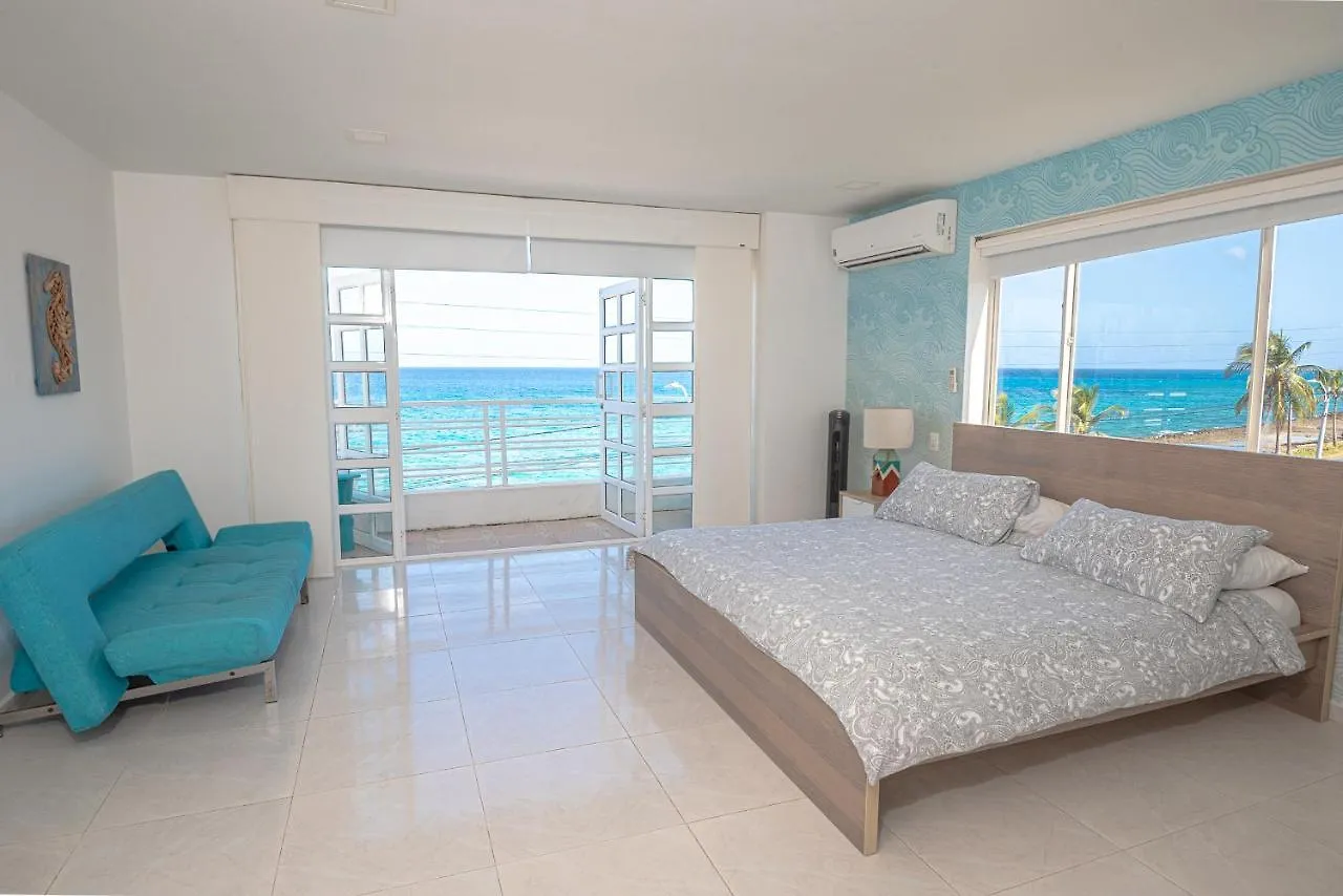 By The Sea Guest House San Andres  Bed & Breakfast